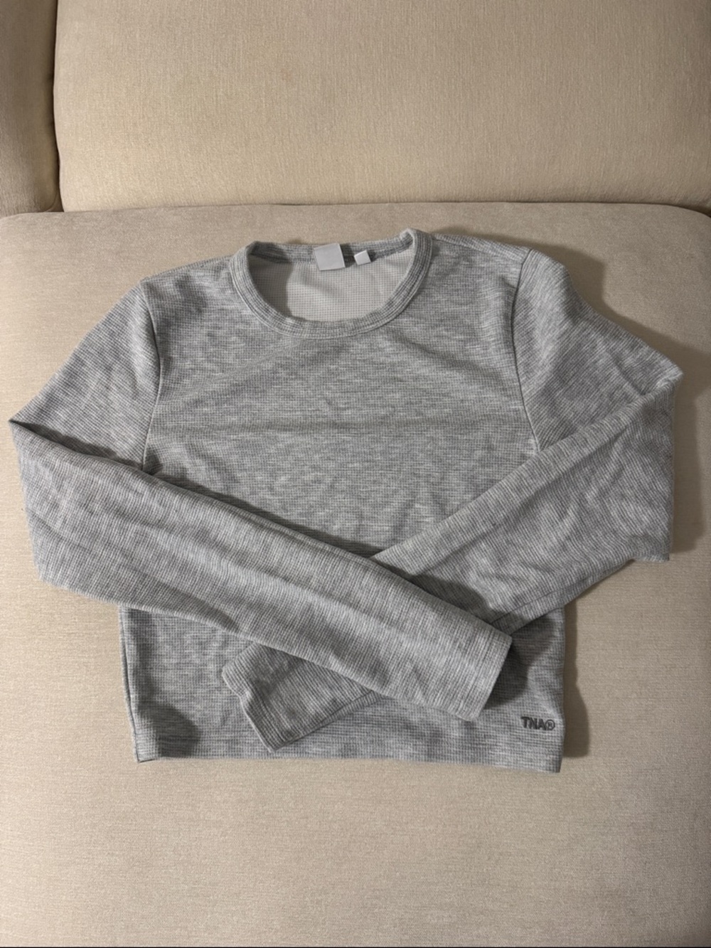 Heather gray TNA cropped waffle long sleeve shirt